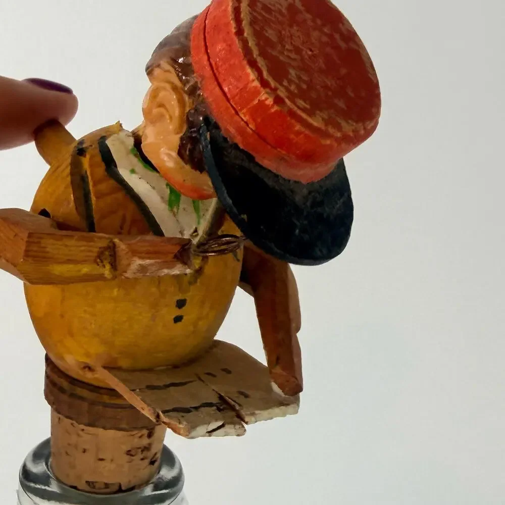 Anri Vintage Mechanical Bottle Stopper Carved Wood Cork‎ Base
